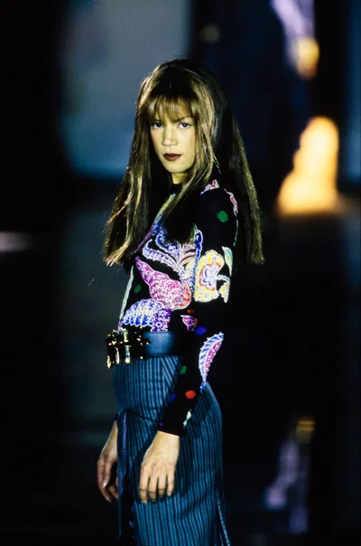 Look 30